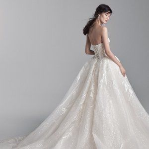 SOLD Troy by Maggie Sottero 🤍👰🏼‍♀️ SIZE 12